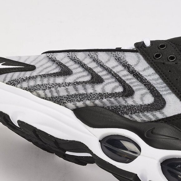 Nike Air Max TW. Brand New. Mens Size: 11. main image 9